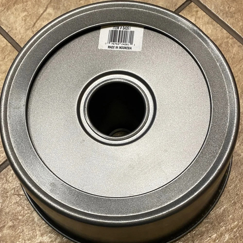 Premium Non-Stick Gray Bundt / Angel Food Cake Pan Fall Kitchen Baking